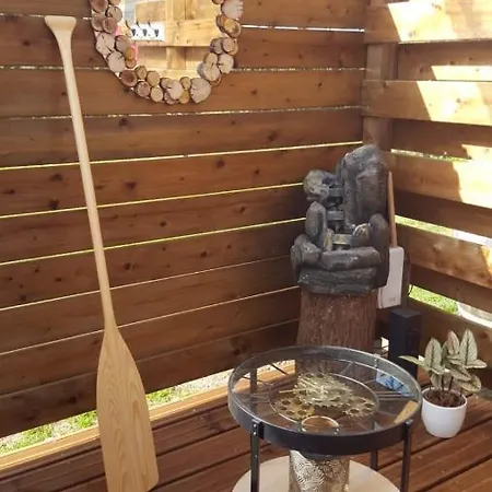 La Roulotte Des Amish & Bain Nordique A Remous Jacuzzi